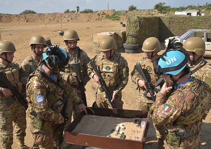 "اليونيفيل" يضاعف عدد دورياته على حدود لبنان