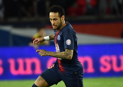 "يويفا" يوقع عقوبة صارمة على نيمار