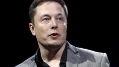 ممثل كوميدي يتهم مؤسس "تسلا" بالسرقة.. والسبب !