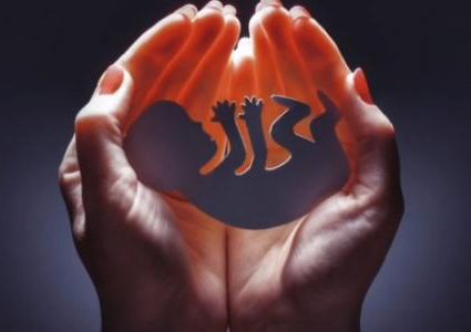 ما هي أعراض الإجهاض المبكر ؟