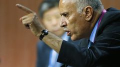 الرجوب يطالب الدول العربية بوقف كافة أشكال التطبيع الرياضي