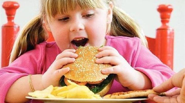 دراسة: معظم الأهالي لا يدركون معاناة أطفالهم من السمنة