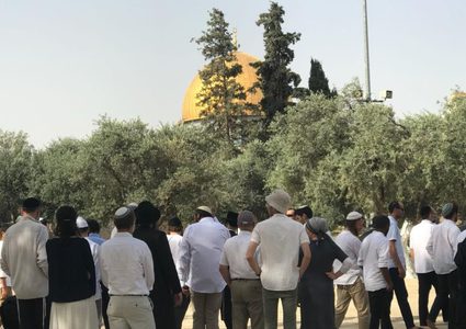 مستوطنون يستأنفون اقتحامهم للمسجد الأقصى