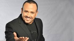بهذه الطريقة يتجاوز هشام عباس حزنه على والدته