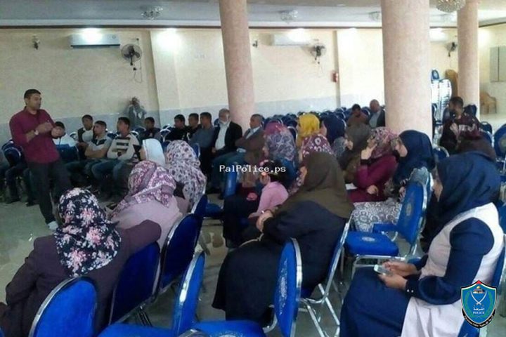 لقاء توعية حول المخدرات في الخليل