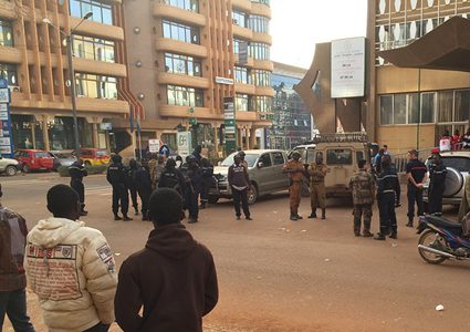 مقتل 5 على الأقل بهجوم يستهدف كنيسة شمالي بوركينا فاسو