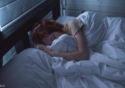 الشخير "ليس رجاليا".. دراسة تكشف ما تفعله النساء