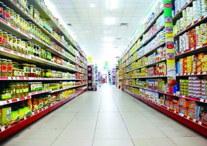 محافظ أريحا يطالب بتكثيف الجولات التفتيشية خلال شهر رمضان