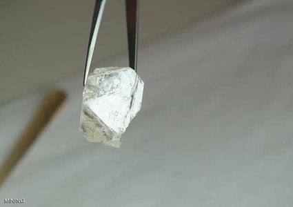 شركة روسية تكتشف ألماسة عملاقة عالية النقاء