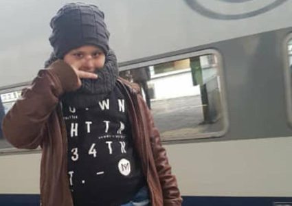 أب الطفل القتيل ببلجيكا: أعطيتهم زهرة عمري فأعادوه نعشاً