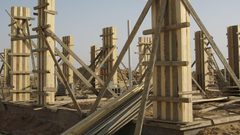 وزارة العمل تغلق 5 منشآت قيد البناء في رام الله