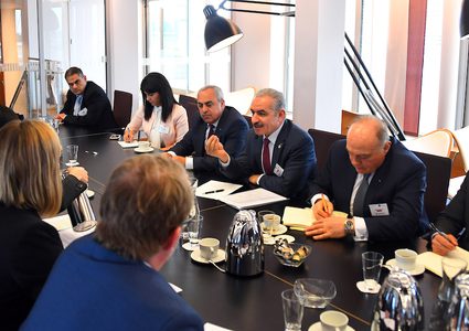 اشتية: الإجماع الدولي تركز على استمرار الدعم لفلسطين