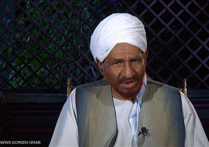المهدي يدعو متظاهري السودان إلى عدم استفزاز الجيش