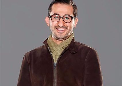 "صور"شبيه أحمد حلمي في العمرة والجيش والحفلات..!!