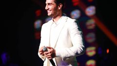 النجم محمد عساف وفنانين عرب يوجهون رسائل للعمال في عيدهم