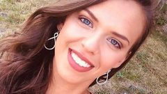 مصرع متسابقة على عرش ملكة جمال فرنسا تحت عجلات جرار!
