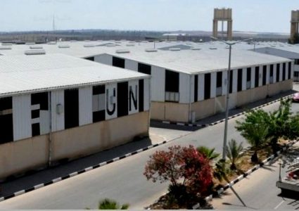 توصية بتشغيل منطقة صناعية على حدود غزة