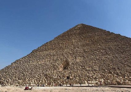 مصر.. القبض على "متسلق الهرم الأكبر" بعد مطاردة