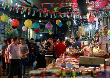 غزة تستقبل رمضان بأوضاع صعبة وأزمات خانقة