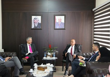 وزير العدل يبحث مع رئيس بعثة الشرطة الأوروبية تعزيز التعاون