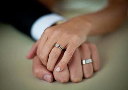 وسم "لما تكون خاطب جديد "يشغل رواد مواقع التواصل الاجتماعي