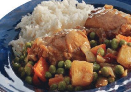 مرق الدجاج والبازيلا بالكاري