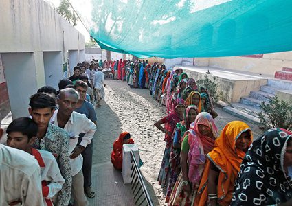 تصرف بوحشية مع الحمار... بلاغ ضد سياسي هندي