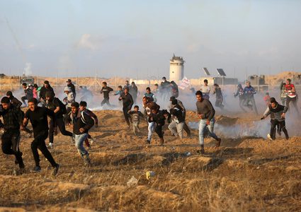 اصابات برصاص الاحتلال وبالاختناق بينهم صحفية شرق قطاع غزة