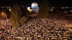 المبعدون عن "الأقصى" يؤكدون حقهم بالصلاة في المسجد
