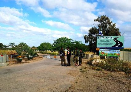 الاحتلال يستنفر .. إغلاق شاطىء "زيكيم"