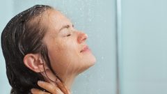 تحذير طبي من "وكر جراثيم" خلال الاستحمام