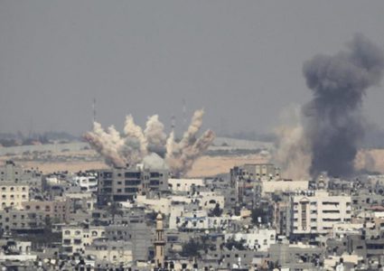 الخارجية تطالب الجنائية الدولية بفتح تحقيق في جرائم الاحتلال