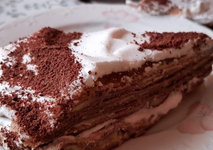 حلى طبقات بالنوتيلا والكريمة