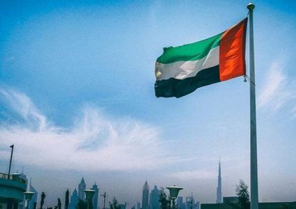 الإمارات تفرج عن زورق عسكري قطري دخل مياهها الإقليمية