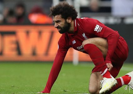 ليفربول يعلن موقف صلاح من مواجهة برشلونة