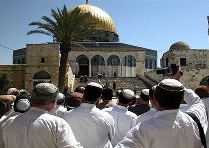 عشرات المستوطنين يداهمون الأقصى في أول أيام رمضان 2019