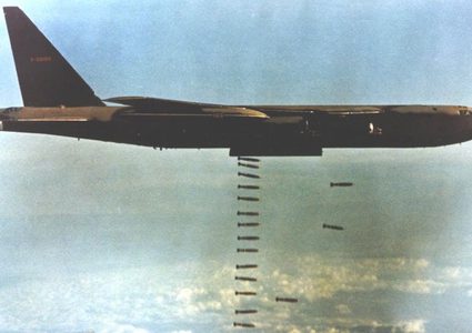 مسؤولون: أمريكا سترسل 4 قاذفات "بي 25" للشرق الأوسط