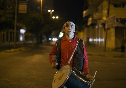 المسحراتي .. "رجل رمضان" وصوت غزة الذي لا ينام