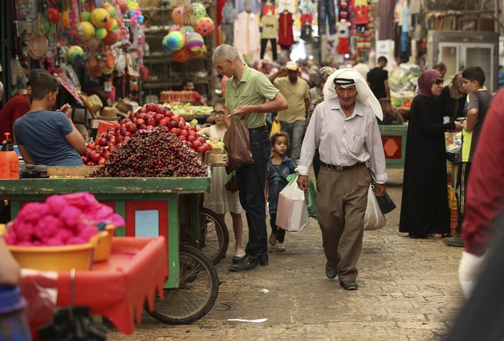 همان مشتركان يطرقان أبواب الصائمين