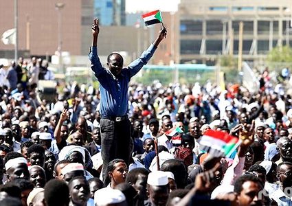 السودان.. الحرية والتغيير تتهم "العسكري" بإطالة التفاوض