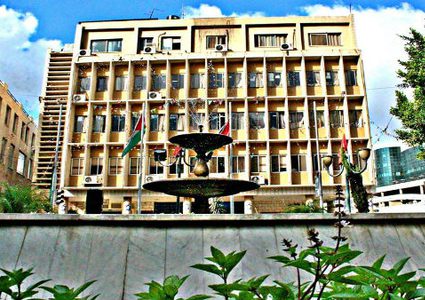 رئيس بلدية نابلس يبلغ وزير الحكم المحلي بنيته الاستقالة قريبا