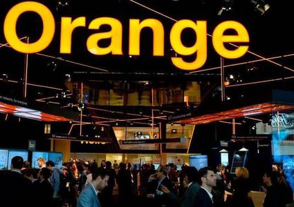 "أورانج" الفرنسية إلى المحكمة.. والتهمة انتحار واكتئاب