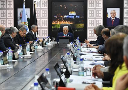 الرئيس يهنئ نظيره الأذربيجاني بعيد النصر