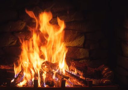 إضرام النار بزوجين وهما على قيد الحياة!