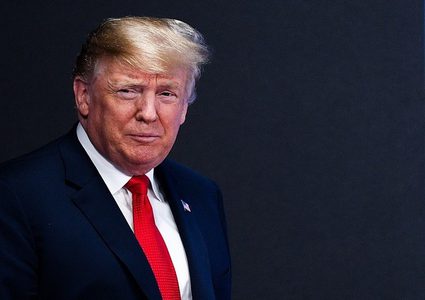 أكثر من عشرة ملايين أمريكي يطالبون بعزل ترامب