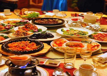 دراسة: "سم حلو" على موائد الإفطار يهدد حياة الصائمين!