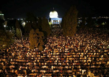 إصابة 12مواطنًا جراء اعتداء قوات الاحتلال على المصلين في الاقصى