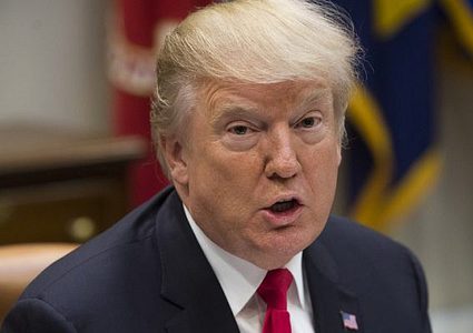 10 مليون أمريكي يطالبون ترامب بالرحيل