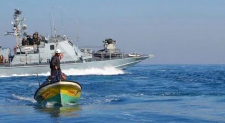 الاحتلال يفرج عن 3 صيادين من غزة اعتقلهم صباحًا