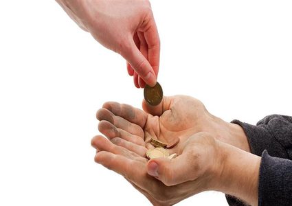 الإفتاء المصرية :لا مانع من تعجيل زكاة الفطر فى أول أيام رمضان